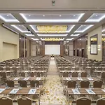 Doubletree By Hilton Centre Hotel