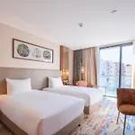 Doubletree By Hilton Centre Hotel
