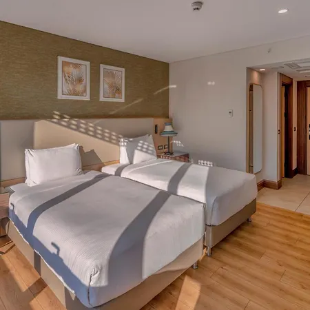 Otel Doubletree By Hilton Centre Antalya