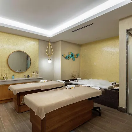 Doubletree By Hilton Centre 5*