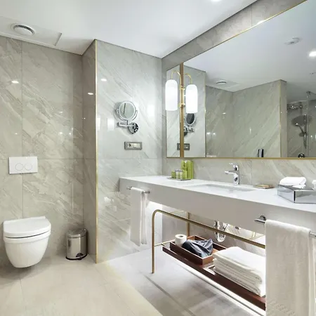 Doubletree By Hilton Centre 5*