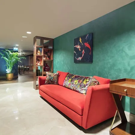 Doubletree By Hilton Centre 5*