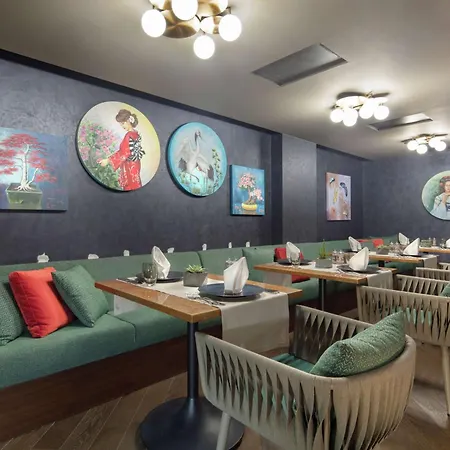 Doubletree By Hilton Centre Otel