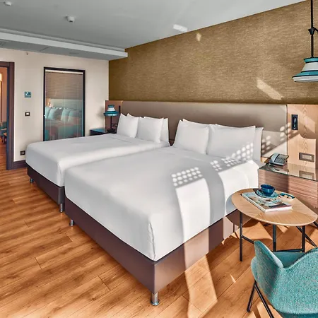 Doubletree By Hilton Centre