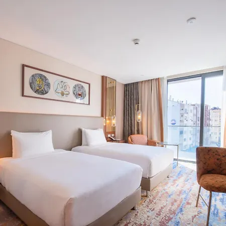 Doubletree By Hilton Centre Hotel