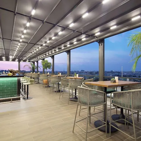 Doubletree By Hilton Centre 5*