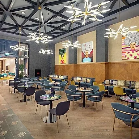 Doubletree By Hilton Centre