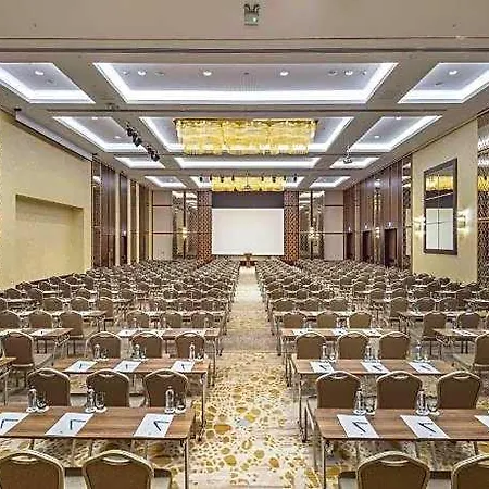 Hotel Doubletree By Hilton Centre 5*