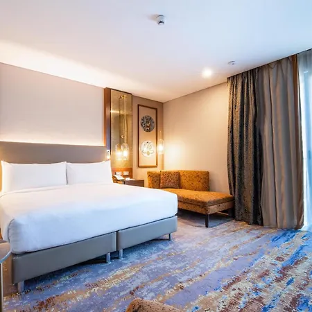 Doubletree By Hilton Centre מלון אנטליה