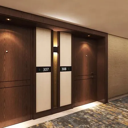 Doubletree By Hilton Centre 5*