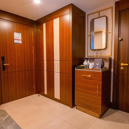 Doubletree By Hilton Centre Отель Анталья