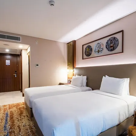 ホテル Doubletree By Hilton Centre 5*